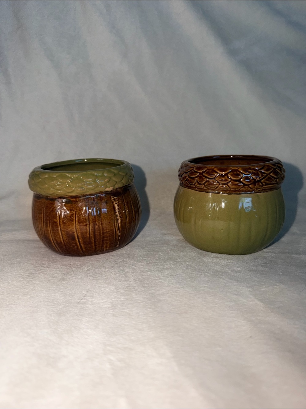 NWOT Set of Two Green and Brown Acorn Themed Ceramic Accent Planters